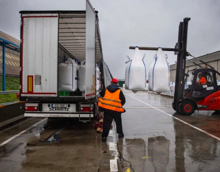 Chịu cú sốc nguồn cung từ Nga, ngành hóa chất và phân bón đang chật vật vượt qua 'cơn khát' năng lượng